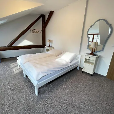 Apartmán U Hradeb Tachov Apartamento Tachov (Plzen)